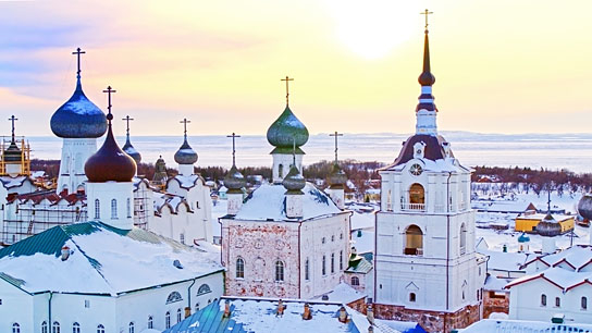 "Russland von oben" (2020); Quelle: Filmwelt, DFF, © colourFIELD, Anton Elchaninov, Filmwelt