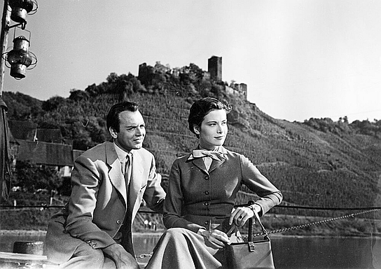 Will Quadflieg, Elisabeth Müller (v.l.n.r.) in "Moselfahrt aus Liebeskummer" (1953); Quelle: Seitz GmbH Filmproduktion, © 2019 Seitz GmbH Filmproduktion