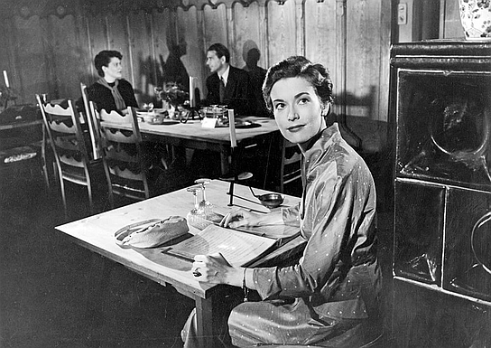 Elisabeth Müller in "Moselfahrt aus Liebeskummer" (1953); Quelle: Seitz GmbH Filmproduktion, © 2019 Seitz GmbH Filmproduktion