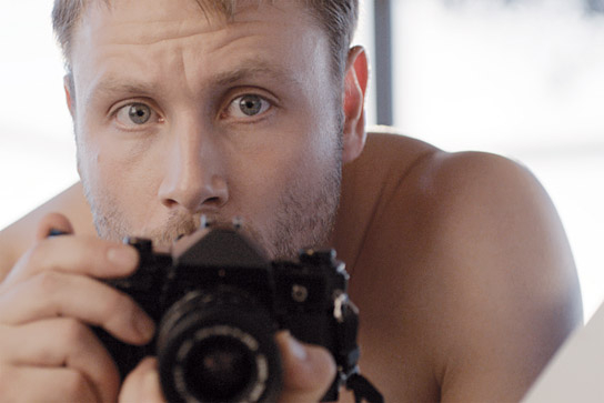 Max Riemelt in "Kopfplatzen" (2019); Quelle: Edition Salzgeber, DFF, © Salzgeber & Co. Medien GmbH