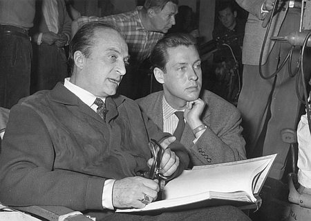 Kurt Hoffmann (links) bei Dreharbeiten