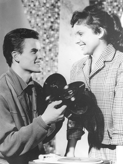 Horst Buchholz, Barbara Frey in "Endstation Liebe" (1958); Quelle: DFF