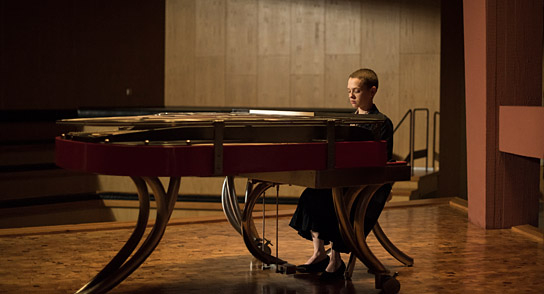 Shira Haas in "Unorthodox" [Episode 1] (2020); Quelle: Netflix, DFF, © Anika Molnar, Netflix
