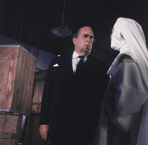 Robert Morley, Brigitte Horney in "Das Geheimnis der weißen Nonne" (1966); Quelle: Tobis Film, © Tobis Film