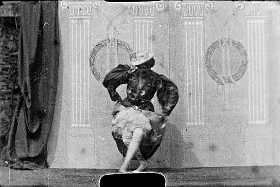 Screenshot aus "Moren tanzt" (1903); Quelle: DFF