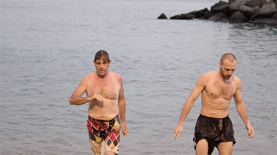 Thomas Walter, Pablo Charlemoine (v.l.n.r.) in "Gegen den Strom – Abgetaucht in Venezuela" (2019); Quelle: PARTISAN filmverleih, DFF