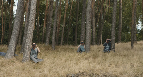 Johannes Kühn, Franziska Machens, Holger Daemgen (v.l.n.r.) in "Paradies" (2019), Quelle: Filmfestival Max Ophüls Preis 2020, ©  Kunsthochschule für Medien (Köln), Immanuel Esser, Philipp Künzli, Renate Mihatsch