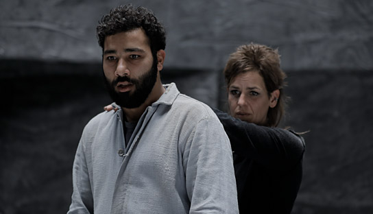 Ibrahim Al-Khalil, Nadin Matthews in "Die Rüden" (2019); Quelle: Real Fiction Filmverleih, DFF, © 2017 Tom Trambow