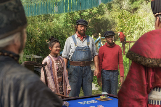 Leighanne Esperanzate, Henning Baum, Solomon Gordon (v.l.n.r.) in "Jim Knopf und die Wilde 13" (2020); Quelle: Warner Bros. Pictures Germany, DFF, © 2020 Rat Pack, JM Filmproduktion, Warner Bros. Ent., Joe Alblas