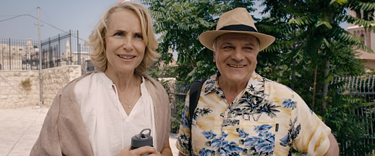 Juliane Köhler, Bernhard Schütz in "Kiss Me Kosher" (2020); Quelle: X Verleih, DFF, © X Verleih AG