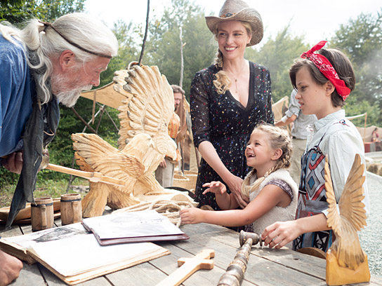 Nina Hoss, Katerina Lipovska, Adelia Ocleppo (v.l.n.r.) in "Pelikanblut - Aus Liebe zu meiner Tochter" (2019); Quelle: DCM Film Distribution, DFF, © DCM, Temelko Temelkov