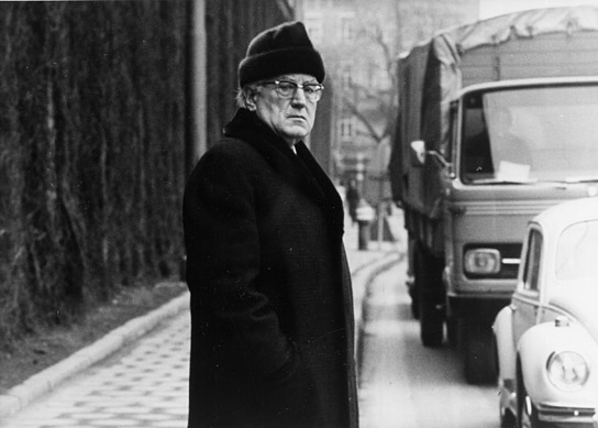 Gustav Rudolf Sellner in "Der Fußgänger" (1973); Quelle: DFF