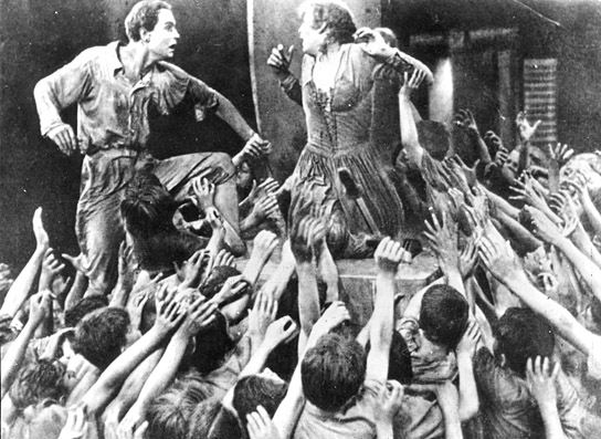 Gustav Fröhlich, Brigitte Helm in "Metropolis" (1926); Quelle: Murnau-Stiftung, DFF, © Horst von Harbou - Deutsche Kinemathek