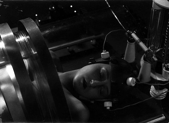 Brigitte Helm in "Metropolis" (1926); Quelle: Murnau-Stiftung, SDK, © Horst von Harbou - Deutsche Kinemathek