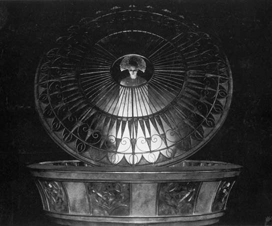 Brigitte Helm in "Metropolis" (1926); Quelle: Murnau-Stiftung, DFF, © Horst von Harbou - Deutsche Kinemathek
