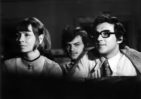 Jutta Hoffmann, Jaecki Schwarz (rechts) in "Die Schlüssel" (1973); Quelle: FMP, © DEFA-Stiftung, Klaus Goldmann