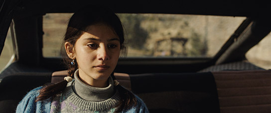 Helin Kandemir in "Eine Geschichte von drei Schwestern" (2019); Quelle: Grandfilm, DFF, © Emre Erkmen