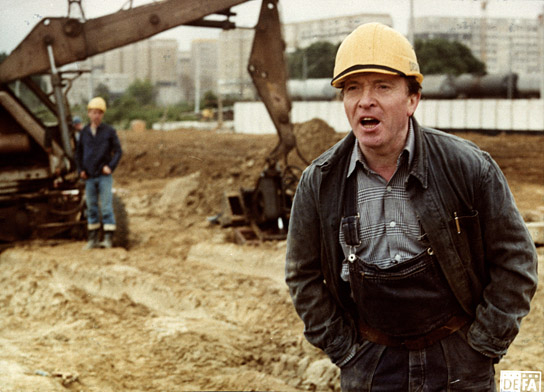 Peter Sodann in "Der Hut des Brigadiers" (1986); Quelle: DEFA-Stiftung, © DEFA-Stiftung, Jörg Erkens