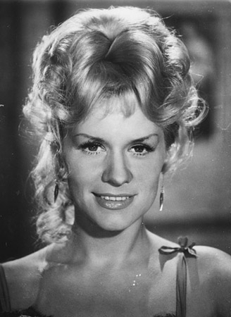 Ingrid van Bergen in "Heiß weht der Wind" (1964); Quelle: DFF