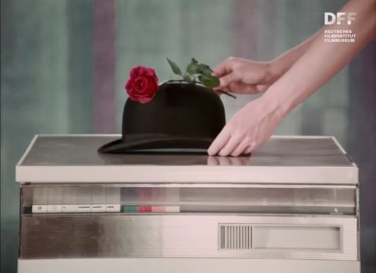 Screenshot aus "SIEMENS Geschirrspülautomat 68/2" (1968); Quelle: DFF