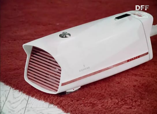 Screenshot aus "SIEMENS Staubsauger Rapid & Super 68/1 'Zwei Kavaliere'" (1968); Quelle: DFF