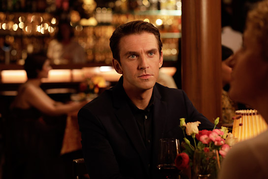 Dan Stevens in "Ich bin dein Mensch" (2021); Quelle: Majestic Filmverleih, DFF, © Christine Fenzl, Majestic