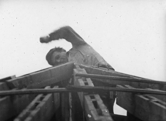 Screenshot aus "Katholische Hofkirche zu Dresden" (1950); Quelle: SLUB Dresden, © SLUB Dresden, Filmverband Sachsen (Dresden), Hirsch Film (Dresden)