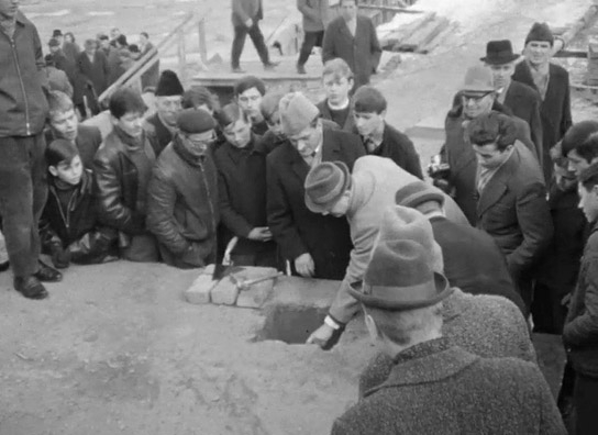 Screenshot aus "Dokumentation 1966/1967: Dresden, Rossendorf, Radebeul, Radeburg" (1967); Quelle: SLUB Dresden, © SLUB Dresden, Filmverband Sachsen (Dresden), Hirsch Film (Dresden)