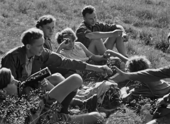 Screenshot aus "Wir alle zusammen" (1953); Quelle: SLUB Dresden, © SLUB Dresden, Filmverband Sachsen (Dresden), Hirsch Film (Dresden)