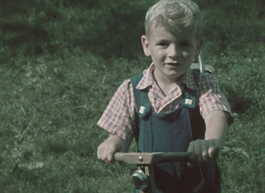 Screenshot aus "Privatfilm Familie Schnabel 1941" (1941); Quelle: SLUB Dresden, © SLUB Dresden, Filmverband Sachsen (Dresden), Hirsch Film (Dresden)