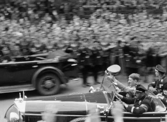 Screenshot aus "Adolf Hitler in Dresden am 30. Mai 1934" (1934); Quelle: SLUB Dresden, © SLUB Dresden, Filmverband Sachsen (Dresden), Hirsch Film (Dresden)