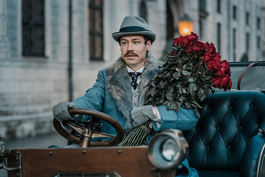 David Kross in "Bekenntnisse des Hochstaplers Felix Krull" (2021); Quelle: Warner Bros. Pictures Germany, DFF, © 2021 Bavaria Filmproduktion GmbH, Marco Nagel