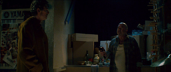 Günter Barton, Florian Martens (v.l.n.r.) in "Zu den Sternen" (2020); Quelle: Croco Filmverleih & Vertrieb, DFF
