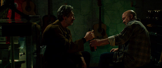 Günter Barton, Florian Martens (v.l.n.r.) in "Zu den Sternen" (2020); Quelle: Croco Filmverleih & Vertrieb, DFF