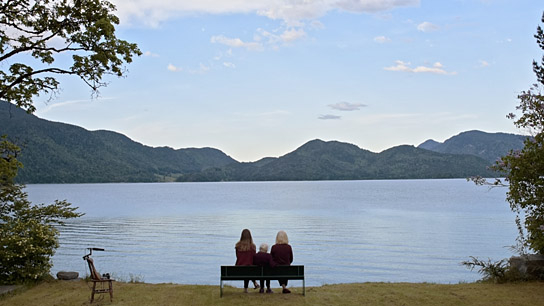 "Walchensee Forever" (2020); Quelle: farbfilm verleih, DFF, © Flare Film