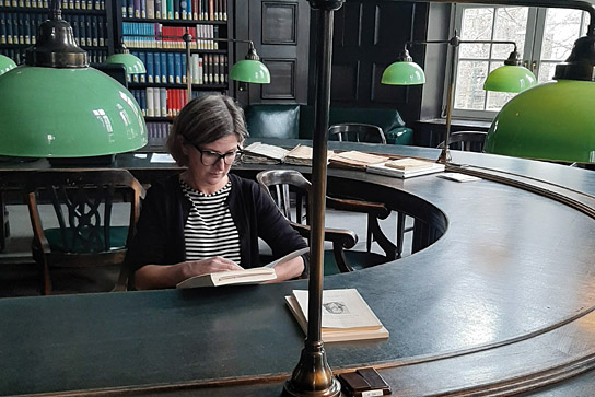 Dr. Caroline Jessen in "Schocken - Ein deutsches Leben" (2021); Quelle: Edition Salzgeber, DFF