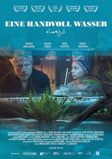 Filmplakat von "Eine Handvoll Wasser" (2020); Quelle: JIP Film und Verleih, DFF