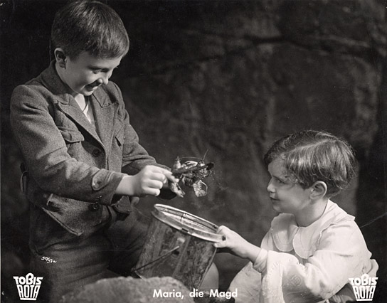 Wolfgang Kieling, Arthur Fritz Eugens (v.l.n.r.) in "Maria, die Magd" (1936); Quelle: DFF