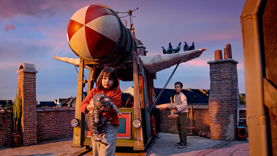 Emilia Kowalski, Jonas May (v.l.n.r.) in "Lauras Stern" (2021); Quelle: Warner Bros. Pictures Germany, DFF, © Westside Filmproduktion, Warner Bros. Ent., Tom Trambow