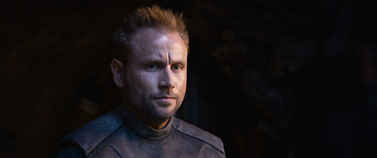 Max Riemelt in Warner Bros. Pictures, Village Roadshow Pictures and Venus Castina Productions' "The Matrix Resurrections" (2021), a Warner Bros. Pictures release.; Courtesy of Warner Bros. Pictures, © 2021 Warner Bros. Entertainment Inc., Village Roadshow Films (BVI) Limited