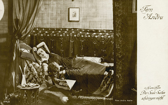 Fern Andra (oben) in "Der Seele Saiten schwingen nicht" (1917); Quelle: DFF