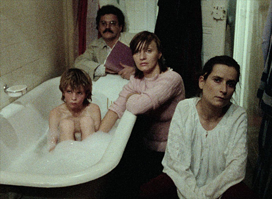 Angelika Rommel (2.v.r.) in "Der subjektive Faktor" (1981); Quelle: Deutsche Kinemathek