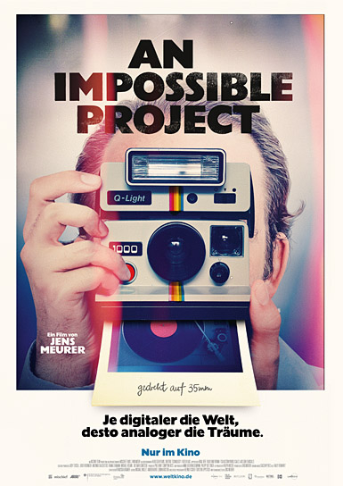 Filmplakat von "An Impossible Project" (2019); Quelle: Weltkino Filmverleih, DFF, © Weltkino Filmverleih GmbH