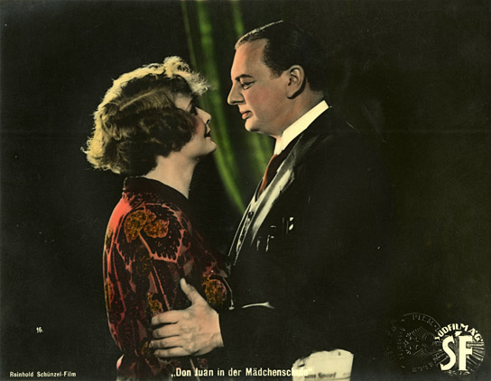 Hilde von Stolz, Reinhold Schünzel (v.l.n.r.) in "Don Juan in der Mädchenschule" (1928); Quelle: DFF