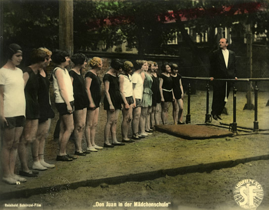 Reinhold Schünzel (rechts) in "Don Juan in der Mädchenschule" (1928); Quelle: DFF