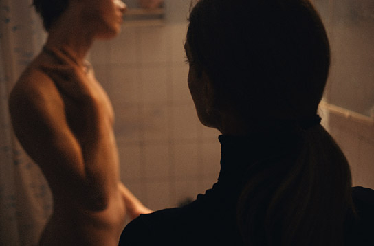 Emil von Schönfels, Sarah Nevada Grether (v.l.n.r.) in "Grand Jeté" (2022)