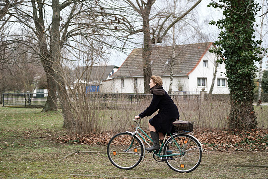 Corinna Harfouch in "Das Mädchen mit den goldenen Händen" (2021); Quelle: Wild Bunch Germany, DFF, © Wild Bunch Germany 2021