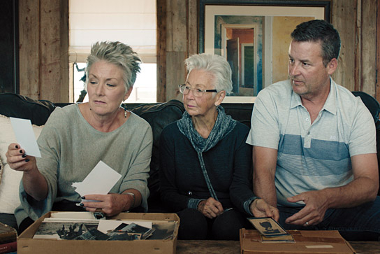 Familie Coates (Highsmith), Texas, 2019 in  "Loving Highsmith" (2021); Quelle: Salzgeber & Co. Medien, DFF, © Salzgeber, Ensemble Film