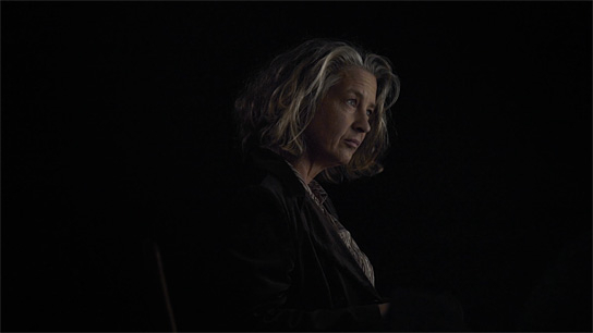 Sonja Hilberger in "Als Susan Sontag im Publikum saß" (2021), Quelle: Real Fiction Filmverleih, DFF, © Studio RPK