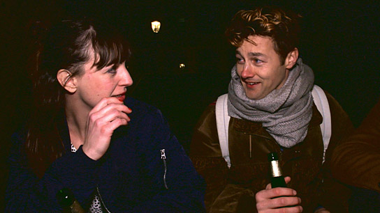 Oona von Maydell, Tim-Fabian Hoffmann (v.l.n.r.) in "Lichter der Stadt" (2020); Quelle: déjà-vu film, DFF, © déjà-vu film